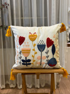 Bohem Tarzı Beyaz Zemin Üzerine Örgü/Düğüm Nakışlı Dekoratif Yastık