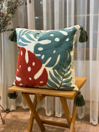 Bohem Tarzı Beyaz Zemin Üzerine Örgü/Düğüm Nakışlı Dekoratif Yastık