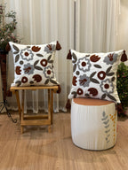 Bohem Tarzı Beyaz Zemin Üzerine Örgü/Düğüm Nakışlı Dekoratif Yastık