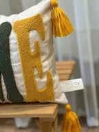 Bohem Tarzı Beyaz Zemin Üzerine Örgü/Düğüm Nakışlı Dekoratif Yastık