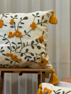 Bohem Tarzı Beyaz Zemin Üzerine Örgü/Düğüm Nakışlı Dekoratif Yastık