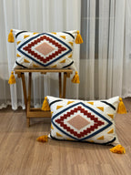 Bohem Tarzı Beyaz Zemin Üzerine Örgü/Düğüm Nakışlı Dekoratif Yastık