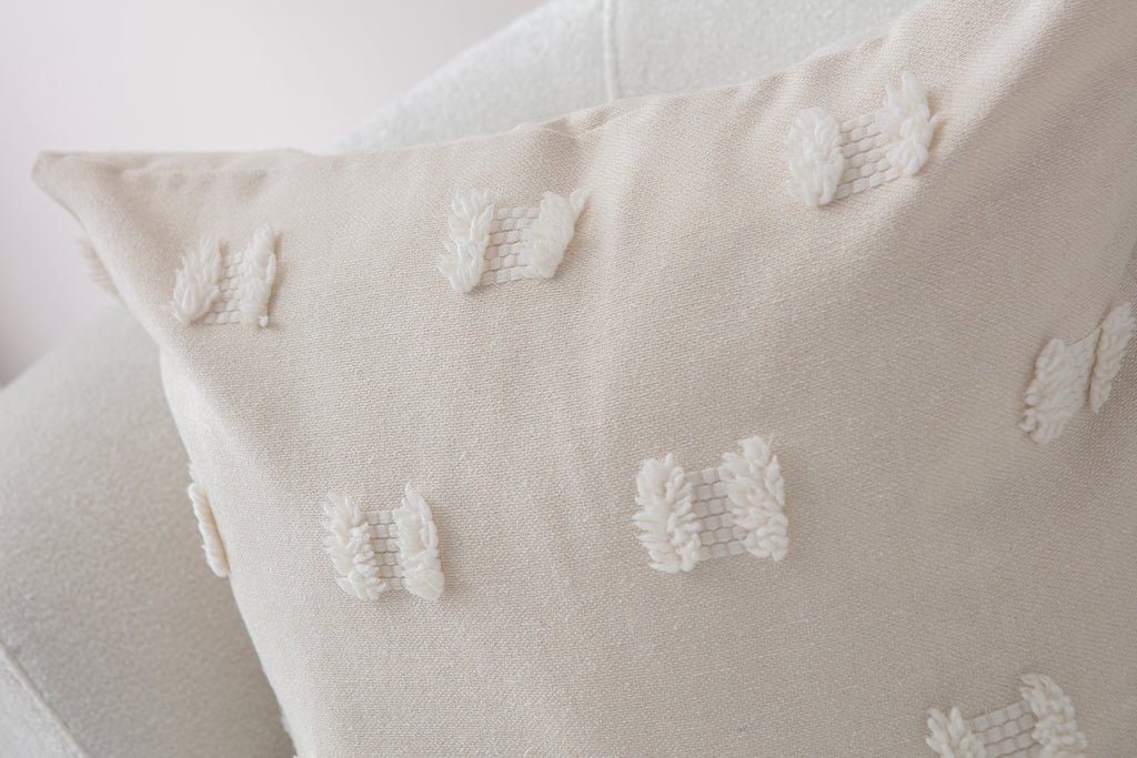 Fiyonk Puantiyeli Kırlent Kılıfı - Puantiye Dokulu Dekoratif Yastık