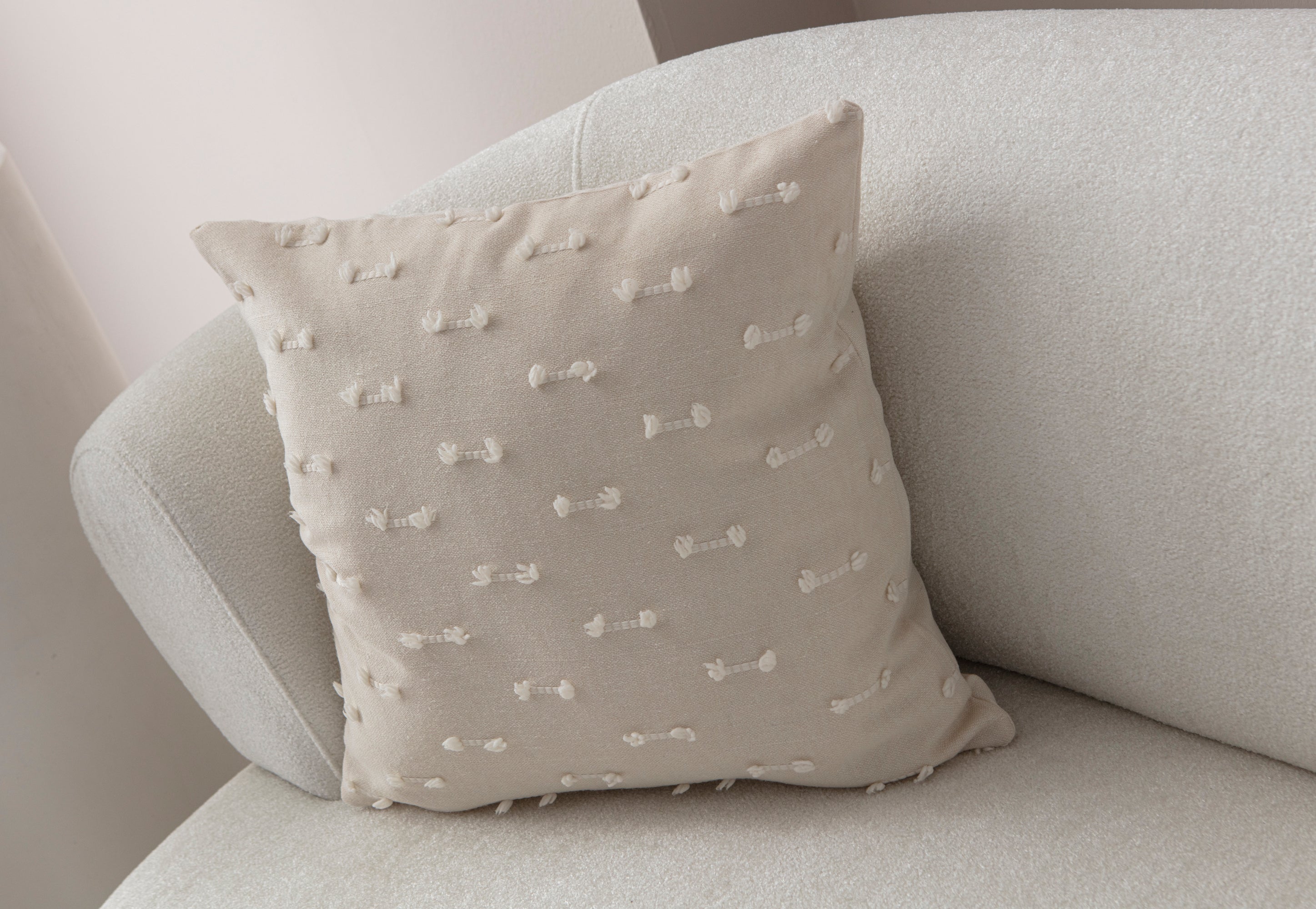 Tek Çizgi Puantiyeli Kırlent Kılıfı - Puantiye Dokulu Dekoratif Yastık