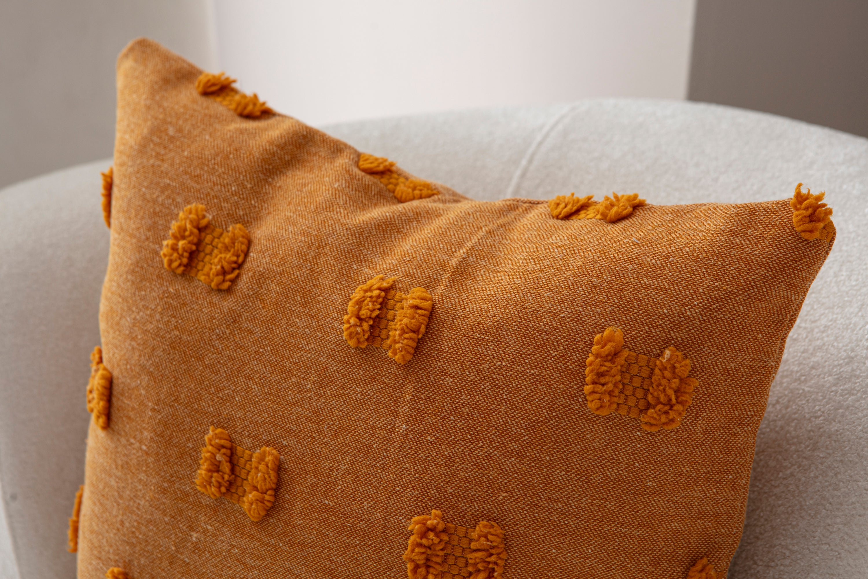 Fiyonk Puantiyeli Kırlent Kılıfı - Puantiye Dokulu Dekoratif Yastık