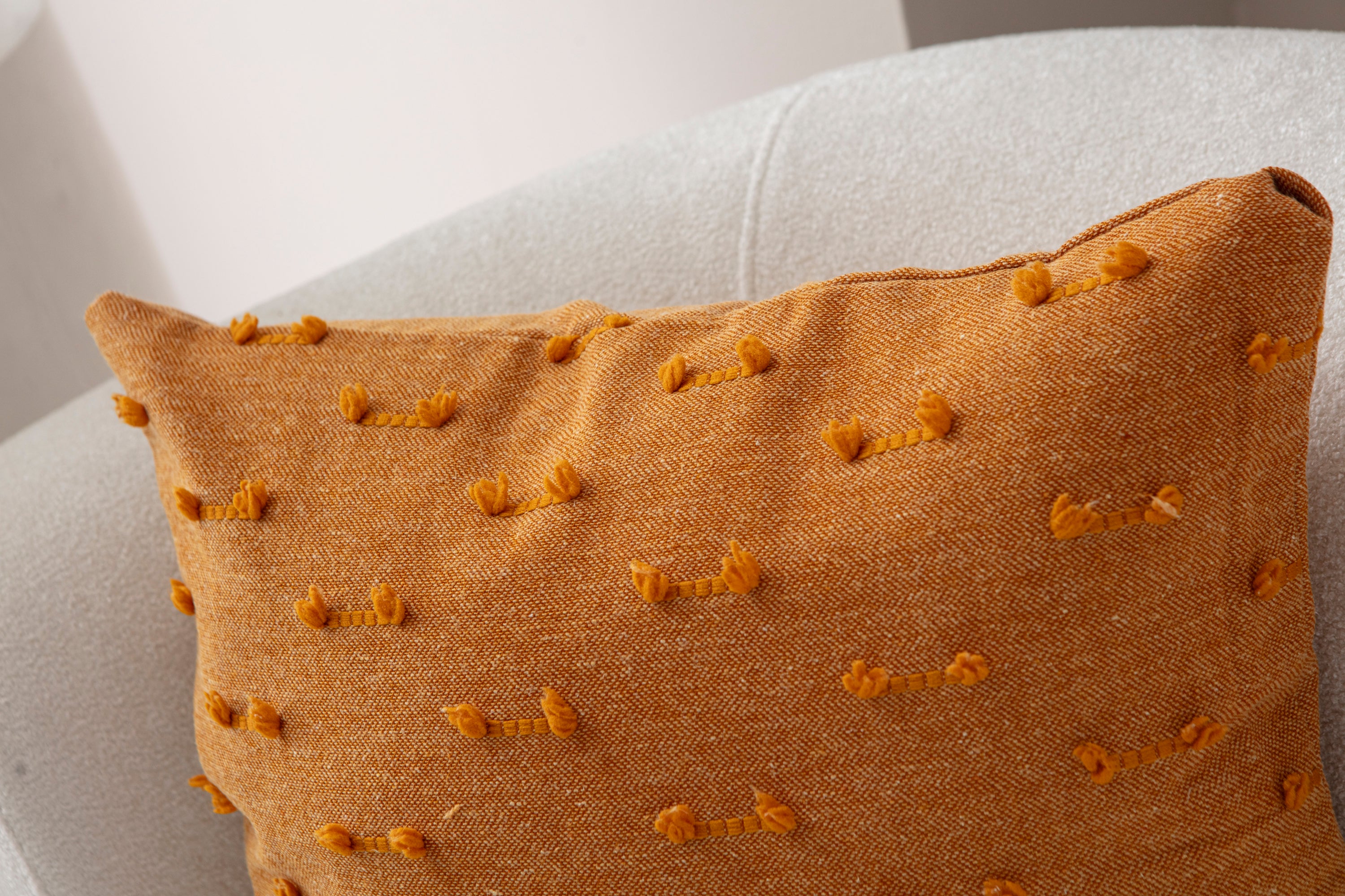 Tek Çizgi Puantiyeli Kırlent Kılıfı - Puantiye Dokulu Dekoratif Yastık