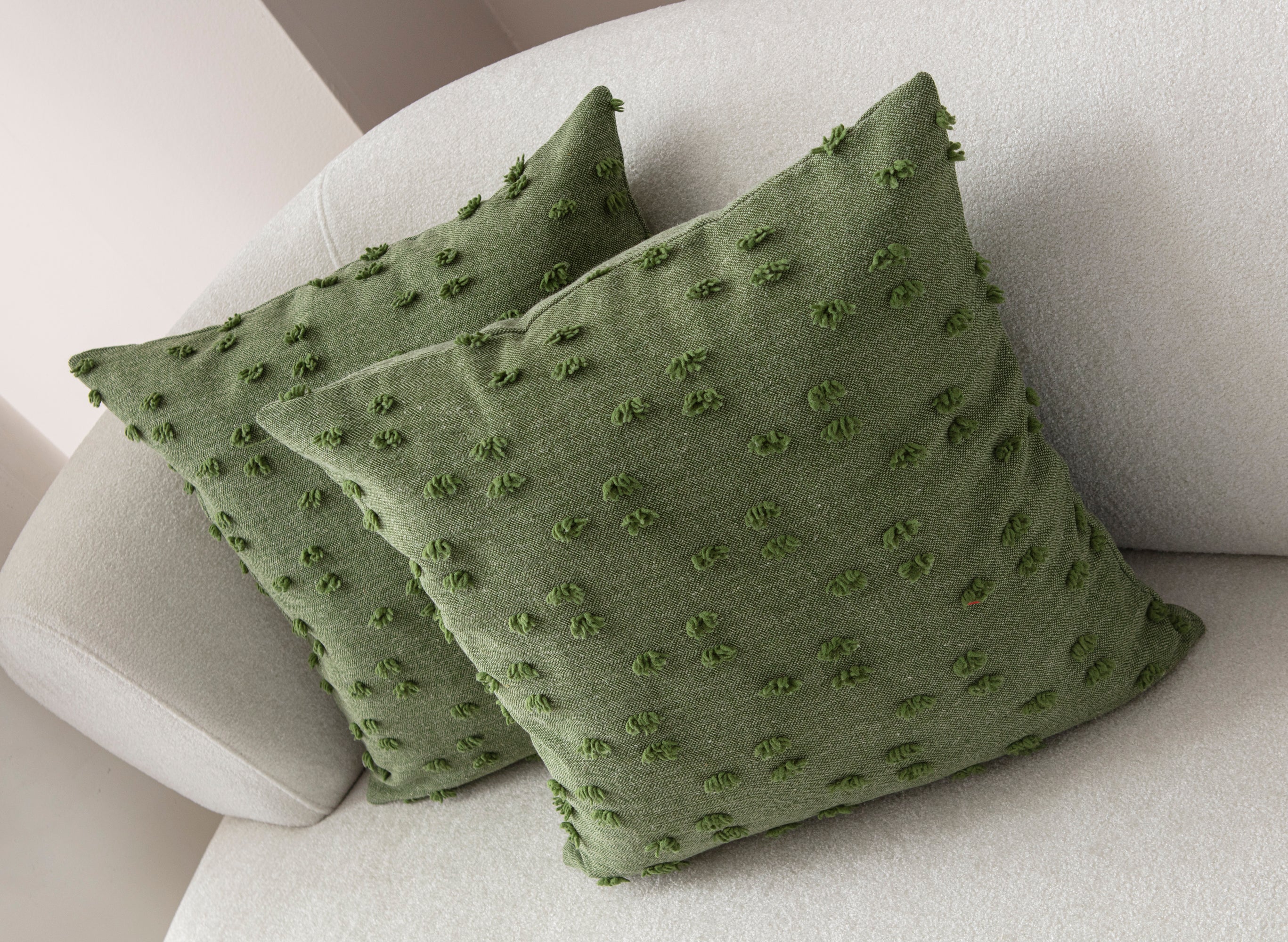 Puantiye çiçeği Kırlent Kılıfı - Puantiye Dokulu Dekoratif Yastık