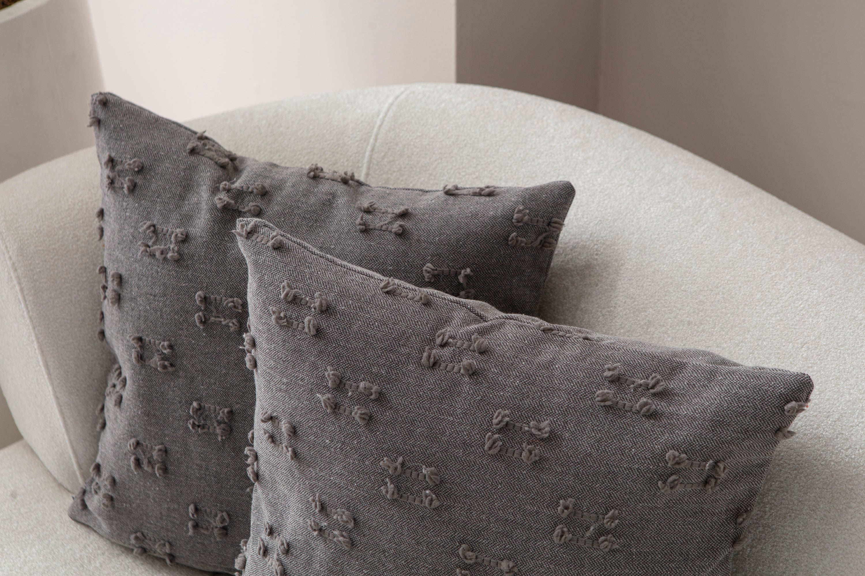 İkili Şerit Puantiyeli Kırlent Kılıfı - Puantiye Dokulu Dekoratif Yastık