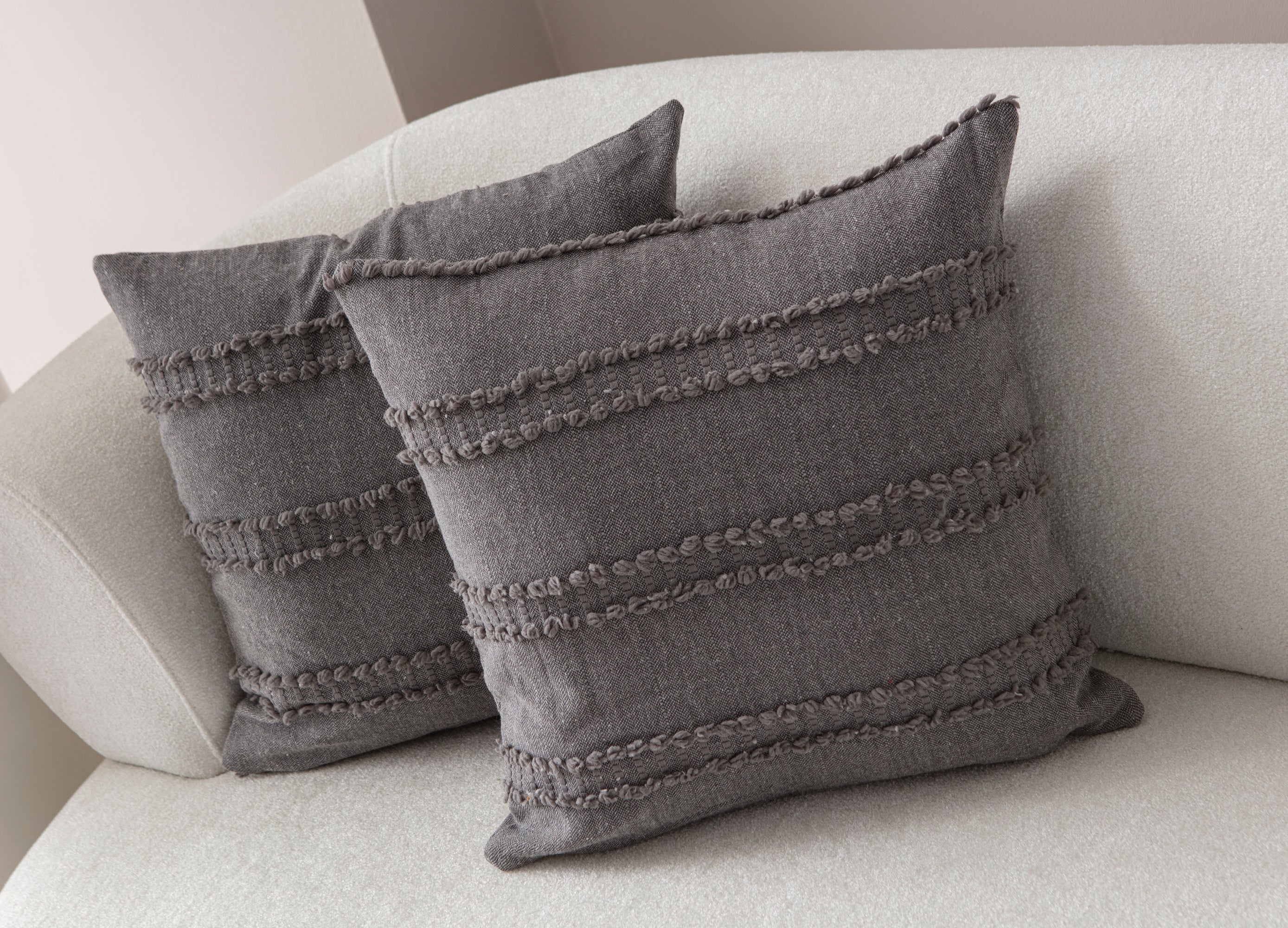 Kedi Merdiveni Puantiyeli Kırlent Kılıfı - Puantiye Dokulu Dekoratif Yastık