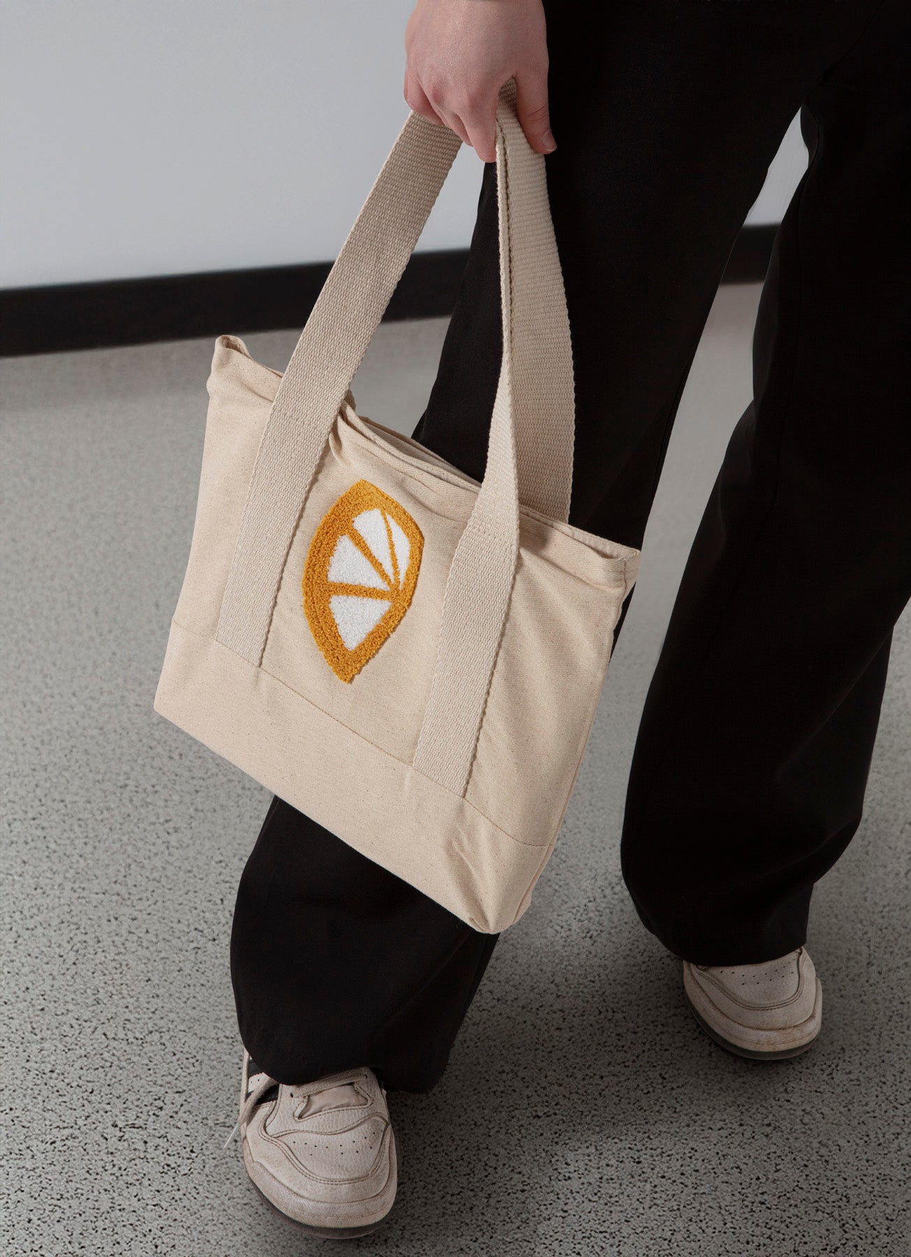 Limon Desenli Bez Keten Omuz Çantası, Plaj Çantası, İşlemeli El ve Kol Çantası %100 Pamuk 36x29 cm (Kopya)