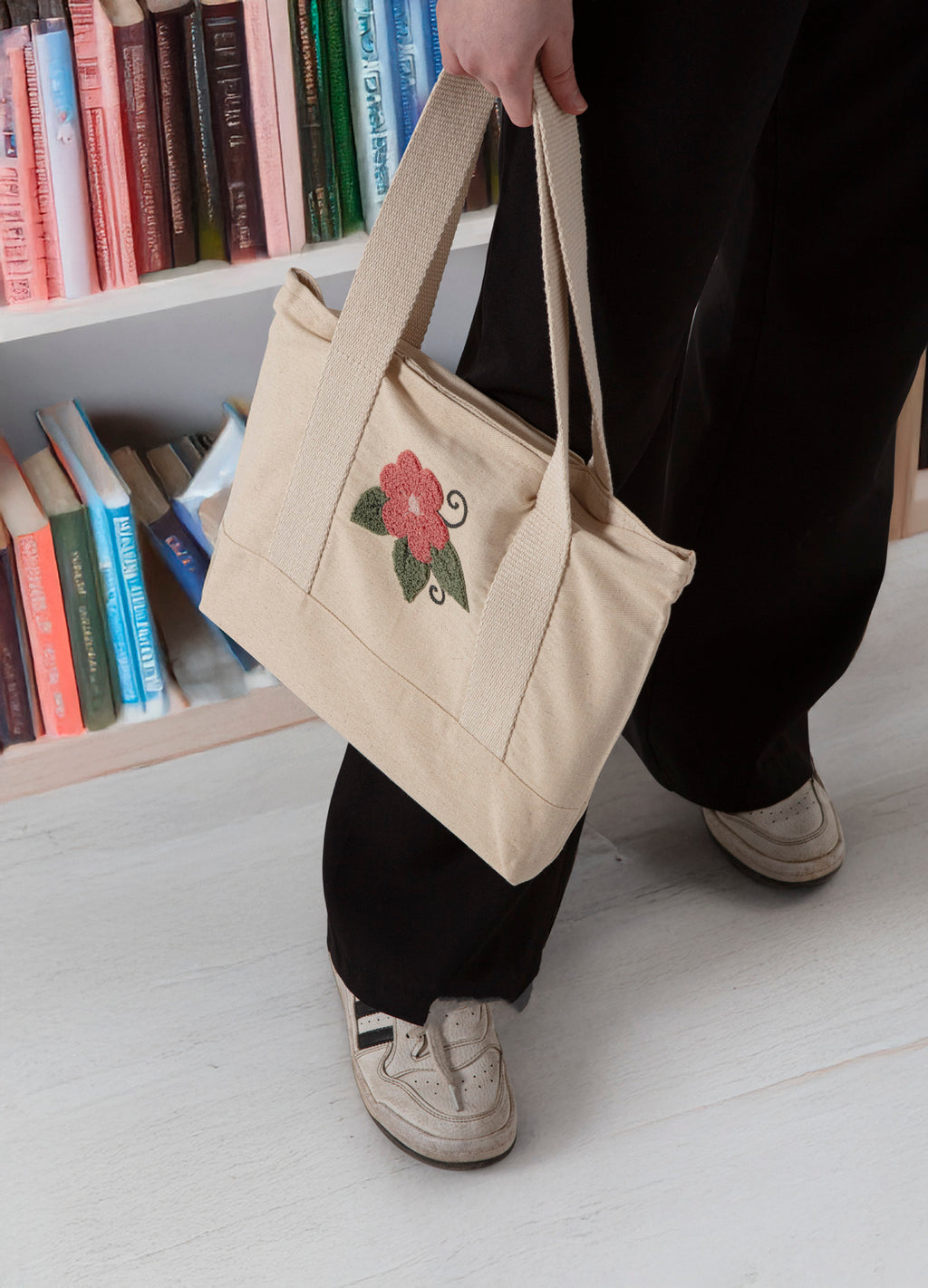 Çiçek Desenli Bez Keten Omuz Çantası, Plaj Çantası, İşlemeli El ve Kol Çantası %100 Pamuk 36x29 cm