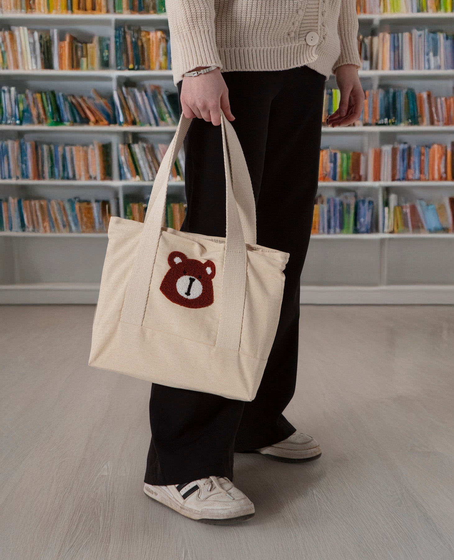 Ayıcık Desenli Bez Keten Omuz Çantası, Plaj Çantası, İşlemeli El ve Kol Çantası %100 Pamuk 36x29 cm