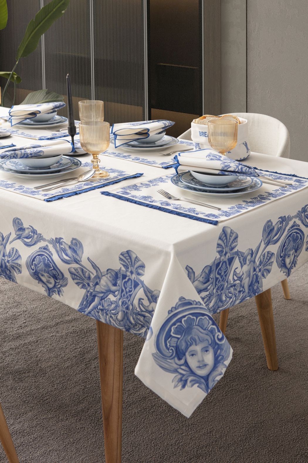 Çini Mavi Full Sofra Tekstili Takımı - Bahçe Desenli Saçaklı Sofra Seti