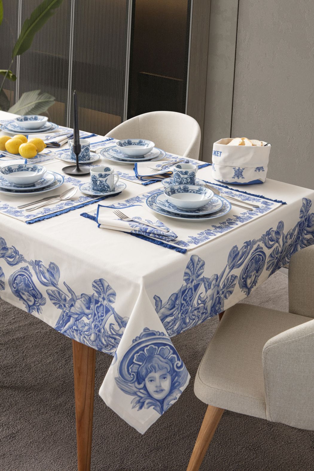 Çini Mavi Full Sofra Tekstili Takımı - Bahçe Desenli Saçaklı Sofra Seti