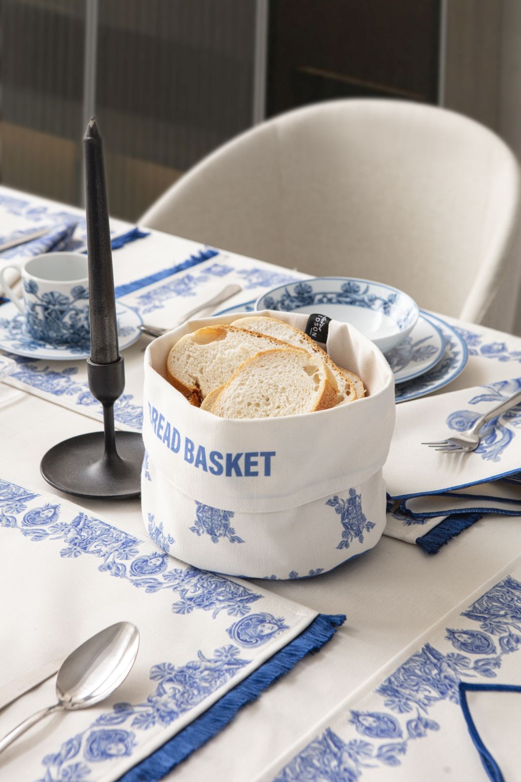 Çini Mavi Full Sofra Tekstili Takımı - Bahçe Desenli Saçaklı Sofra Seti