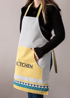 Mutfak Önlüğü (Kitchen Yazılı) – Leke Tutmayan Kumaş, Ayarlanabilir Askılı, Şık ve Kullanışlı Tasarım