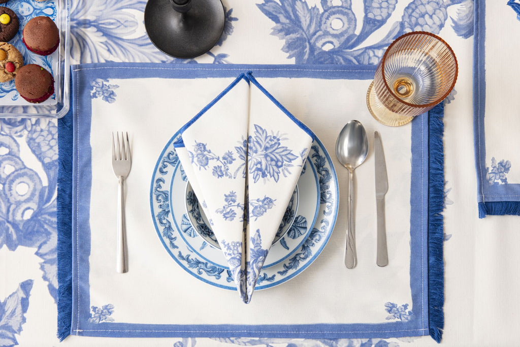 Çini Mavi Floral Desenli Püskül Detaylı Full Sofra Tekstili Takımı