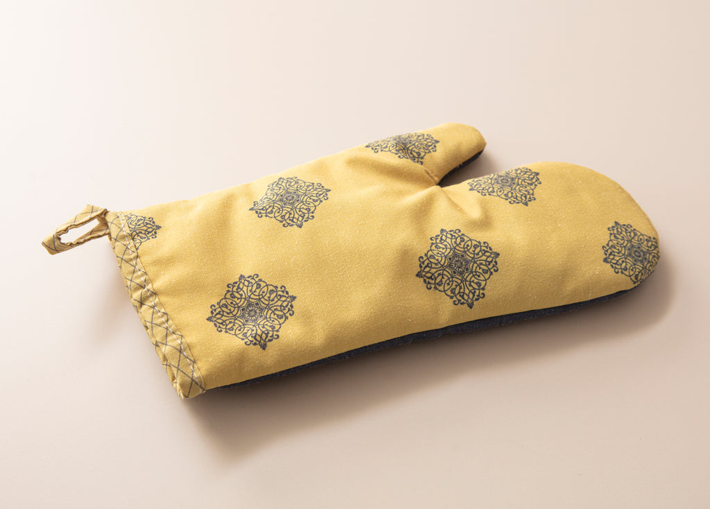 Desenli Mutfak Fırın Eldiveni & Tutamaç Seti – Isıya Dayanıklı, Şık Desenli, Kaymaz ve Kullanışlı