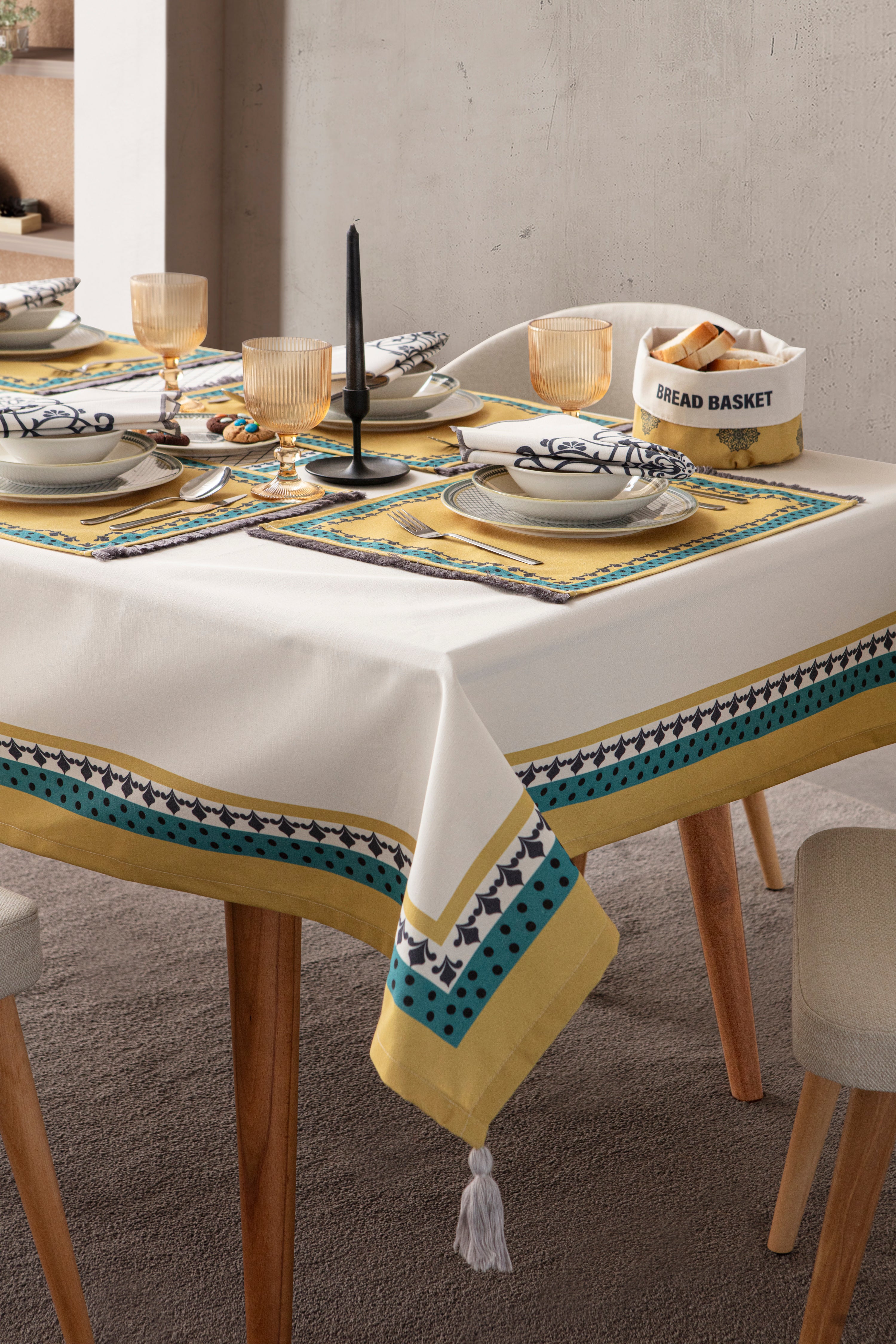 Sarı & Yeşil Otantik Desenli Full Masa Örtüsü Seti (Püsküllü Koleksiyon)