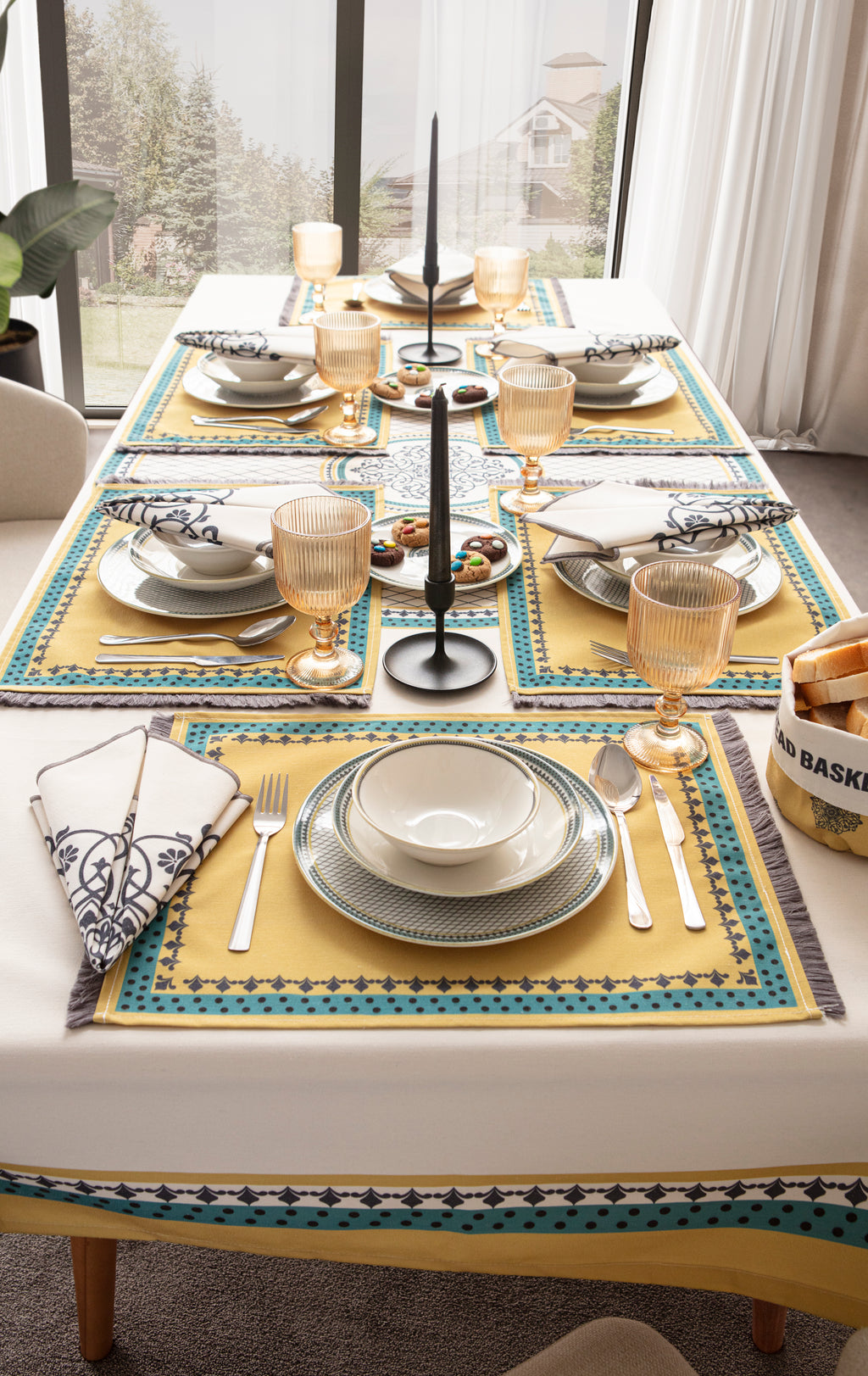 Sarı & Yeşil Otantik Desenli Full Masa Örtüsü Seti (Püsküllü Koleksiyon)