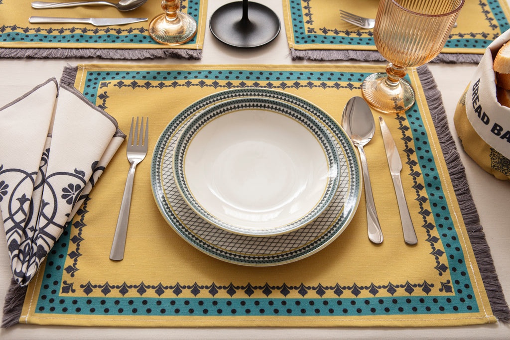 Sarı & Yeşil Otantik Desenli Full Masa Örtüsü Seti (Püsküllü Koleksiyon)