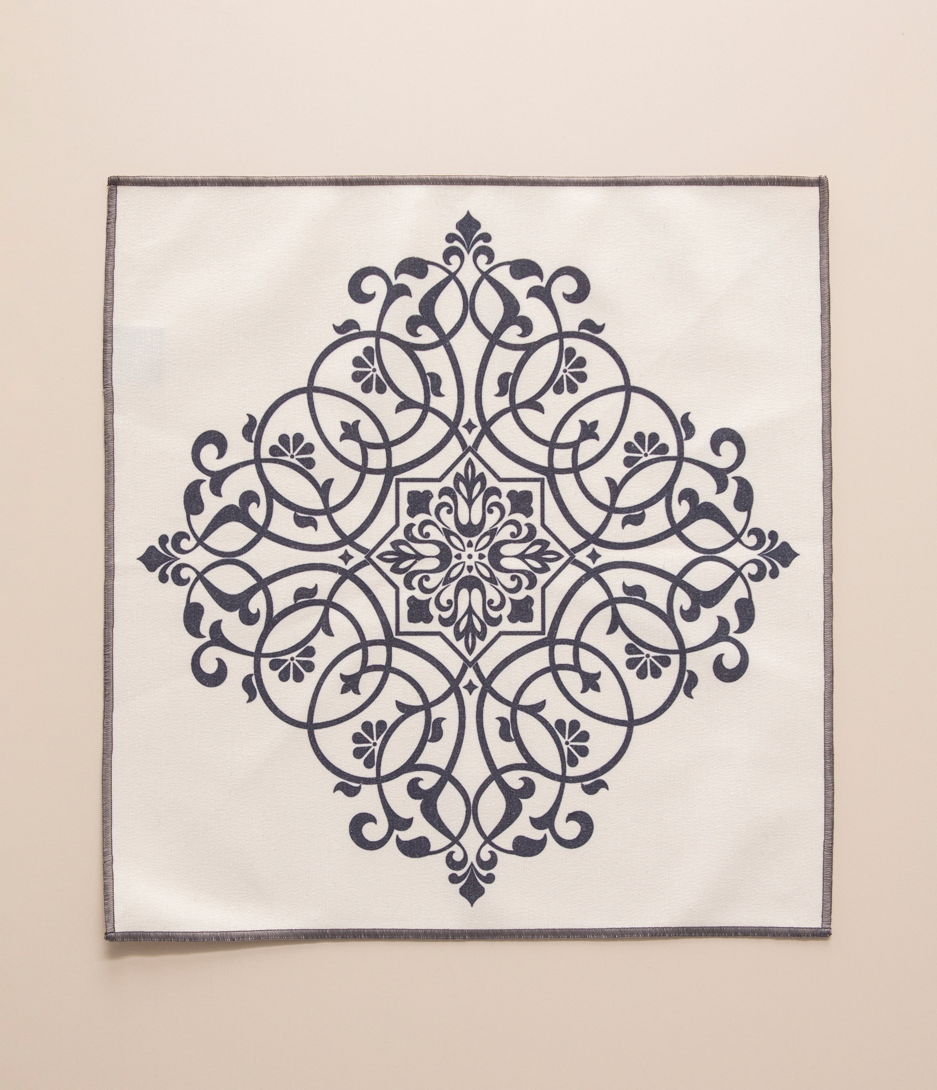 Sarı & Yeşil Otantik Desenli Full Masa Örtüsü Seti (Püsküllü Koleksiyon)