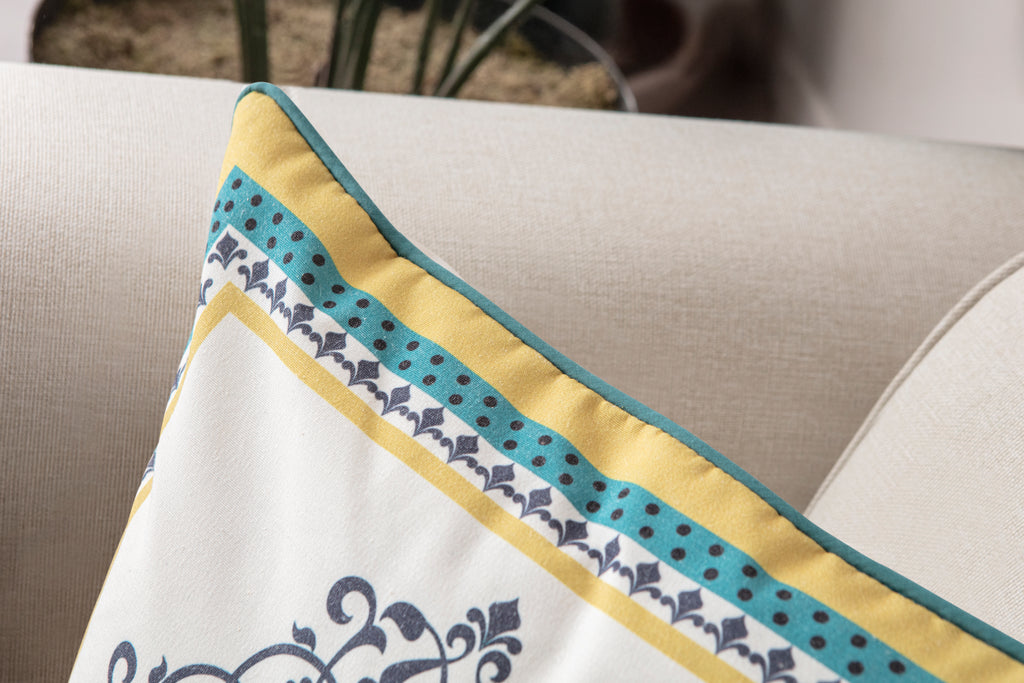 Özel Tasarım Otantik Motifli Kare Kırlent Kılıfı