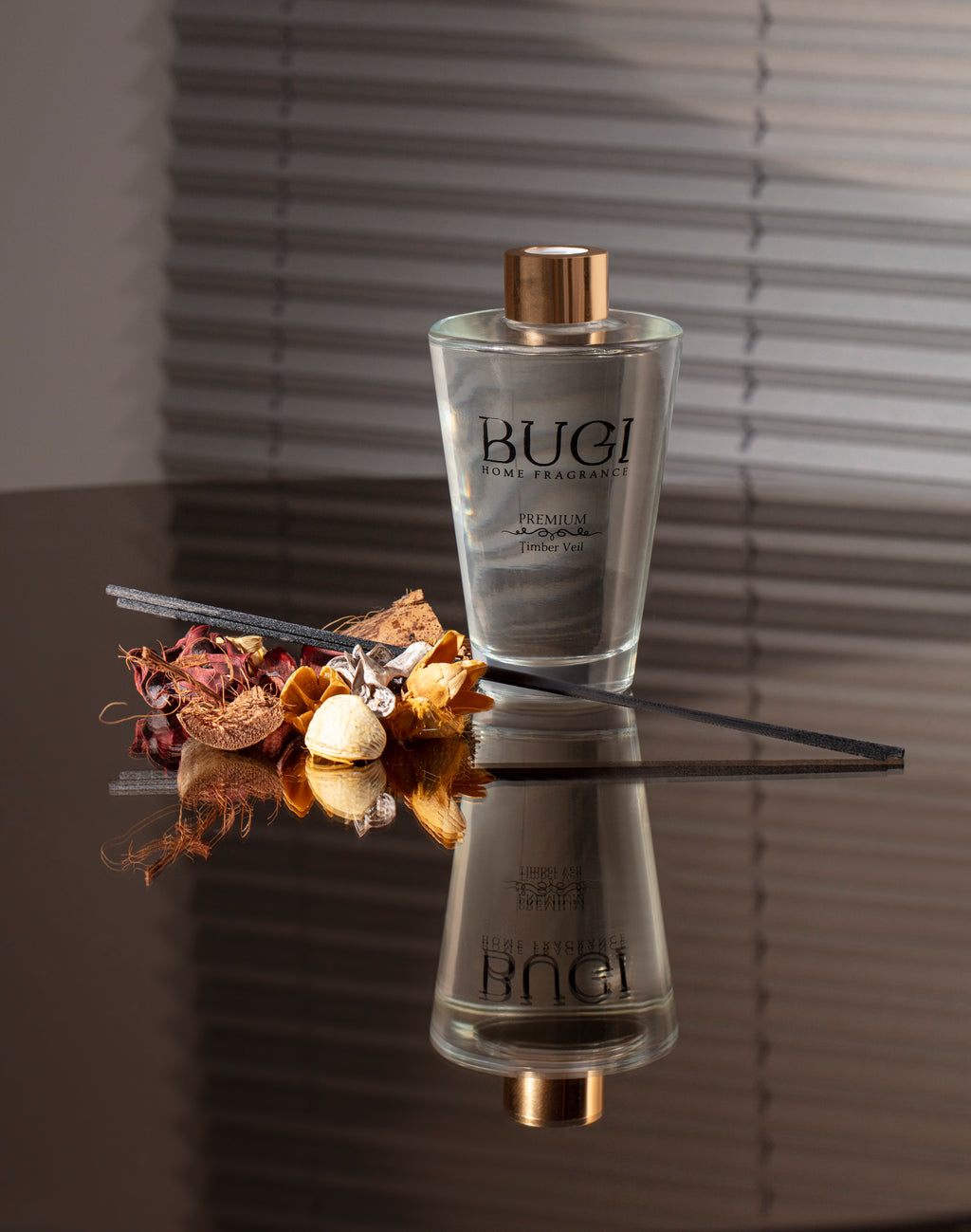 Timber Veil Ev Oda Ortam Kokusu, Çubuklu Oda Kokusu Sandal Ağacı, Yoğun Esanslı ve Kalıcı Oda Parfümü, Salon, Ofis, Ev, Yatak Odası ve Banyo için Büyük Boy Çubuklu Oda Kokusu