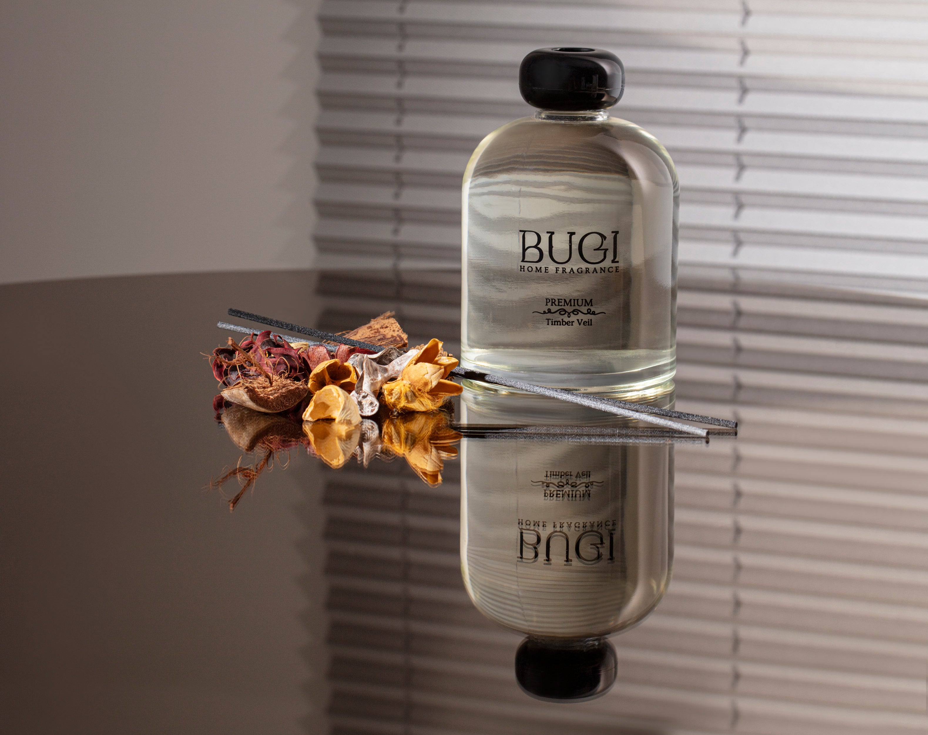 Timber Veil Ev Oda Ortam Kokusu, Çubuklu Oda Kokusu Sandal Ağacı, Yoğun Esanslı ve Kalıcı Oda Parfümü, Salon, Ofis, Ev, Yatak Odası ve Banyo için Büyük Boy Çubuklu Oda Kokusu