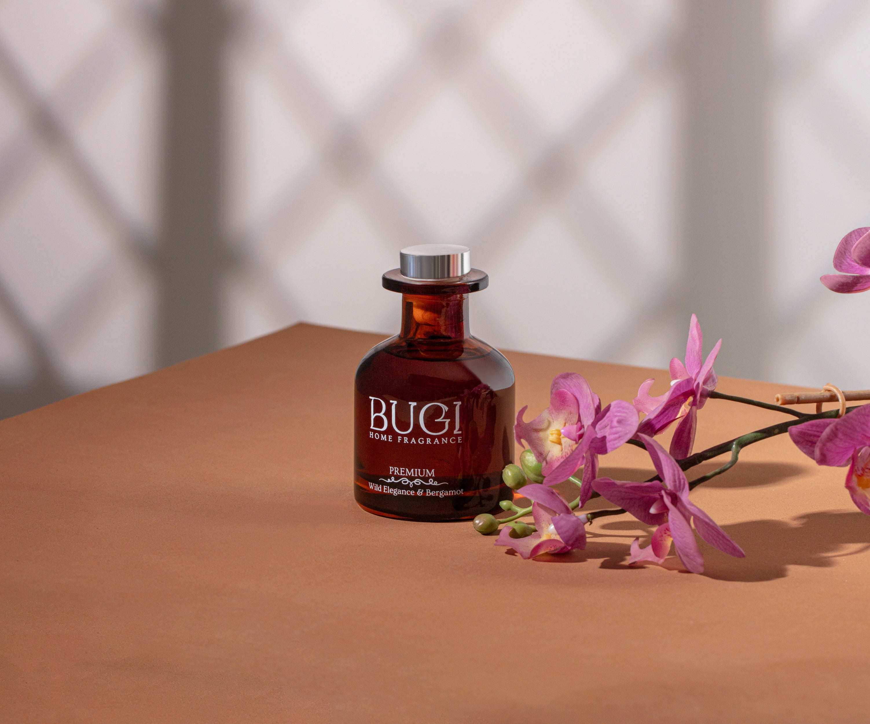 Wild Elegance Ev Oda Ortam Kokusu, Çubuklu Oda Kokusu Yabani Orkide & Bergamot, Yoğun Esanslı ve Kalıcı Oda Parfümü, Salon, Ofis, Ev, Yatak Odası ve Banyo için Büyük Boy Çubuklu Oda Kokusu