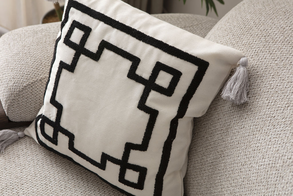 Comfort Punch Desenli Kırlent Kılıfı Kare Dekoratif Bohem Nakışlı Yastık Kılıfı