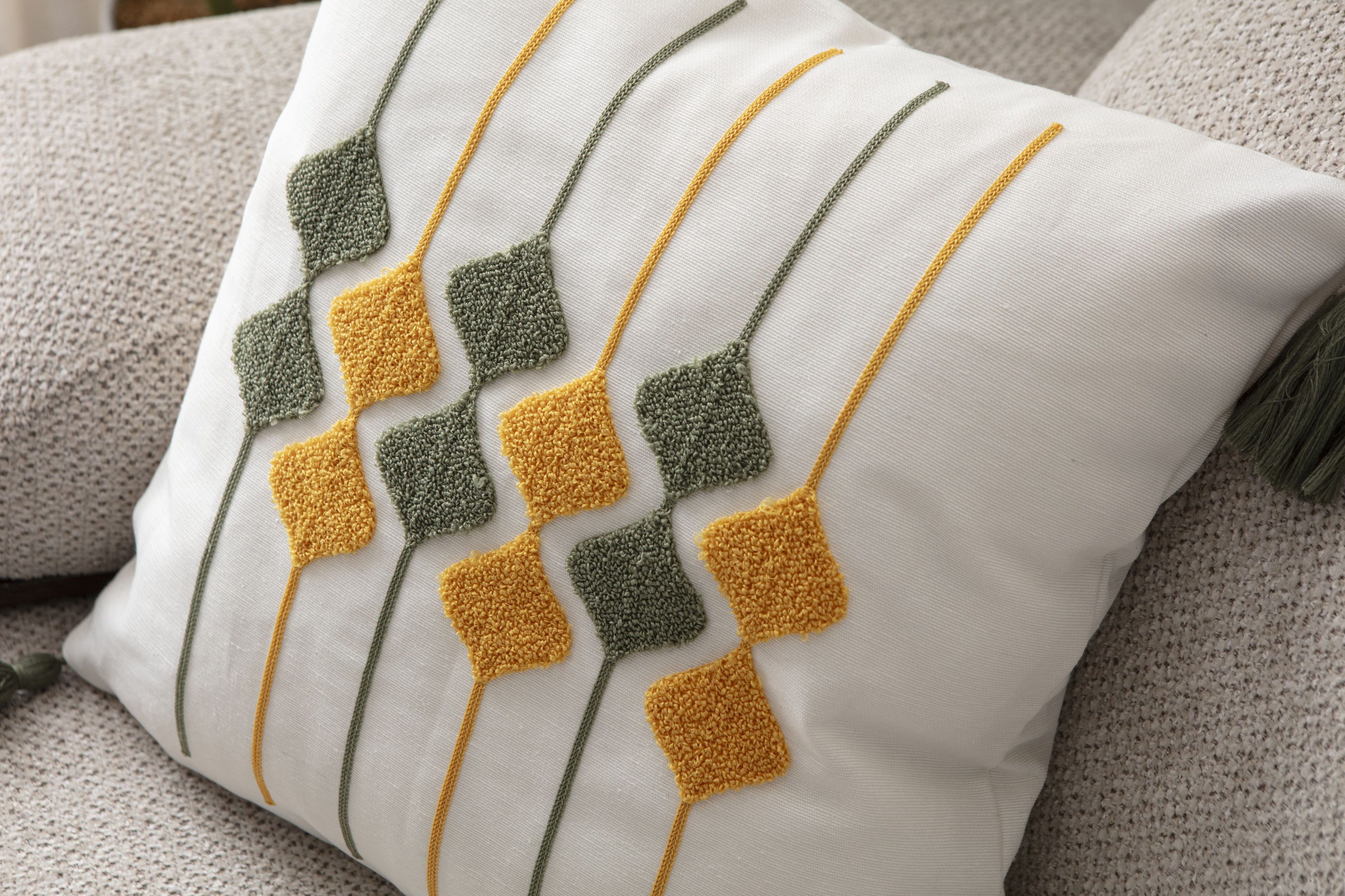 Comfort Punch Desenli Kırlent Kılıfı Kare Dekoratif Bohem Nakışlı Yastık Kılıfı