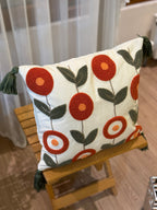 Bohem Tarzı Beyaz Zemin Üzerine Örgü/Düğüm Nakışlı Dekoratif Yastık