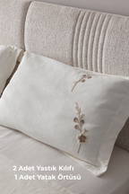 Lora Nakış Detaylı Yatak Örtüsü Takımı – Çift Kişilik, Yumuşak Dokulu, Şık Nakışlı Model