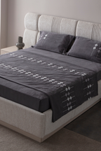 Vera Nakış Detaylı Yatak Örtüsü Takımı – Çift Kişilik, Yumuşak Dokulu, Şık Nakışlı Model