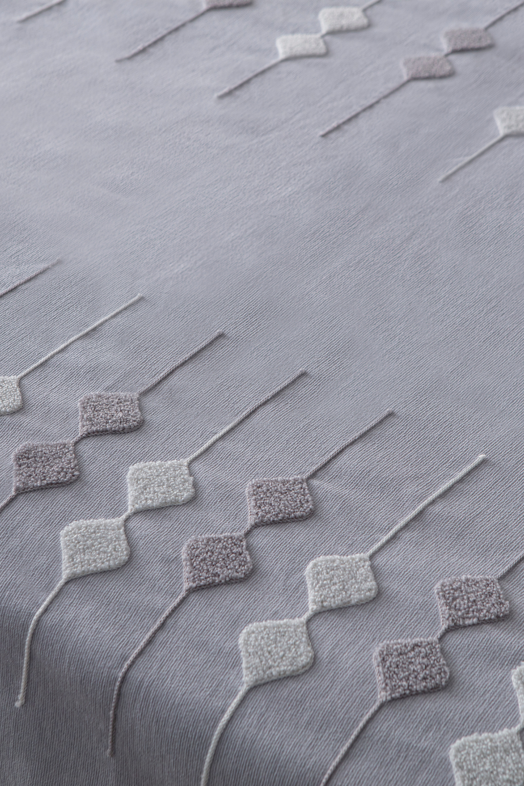 Vera Nakış Detaylı Yatak Örtüsü Takımı – Çift Kişilik, Yumuşak Dokulu, Şık Nakışlı Model