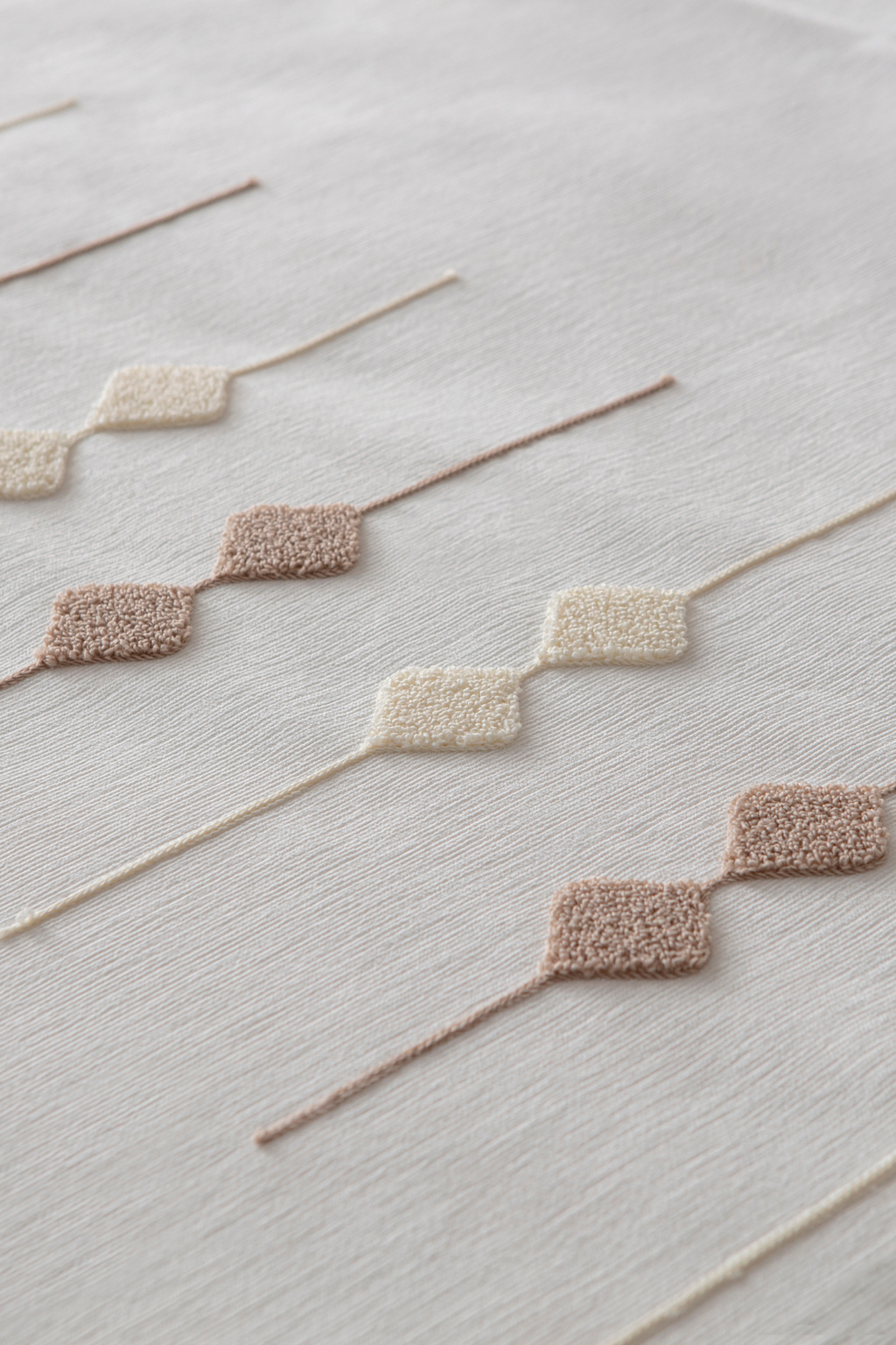 Vera Nakış Detaylı Yatak Örtüsü Takımı – Çift Kişilik, Yumuşak Dokulu, Şık Nakışlı Model